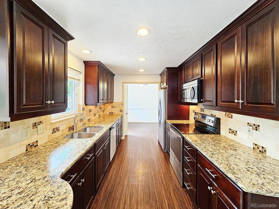 2612 S Kearney St, Denver, CO